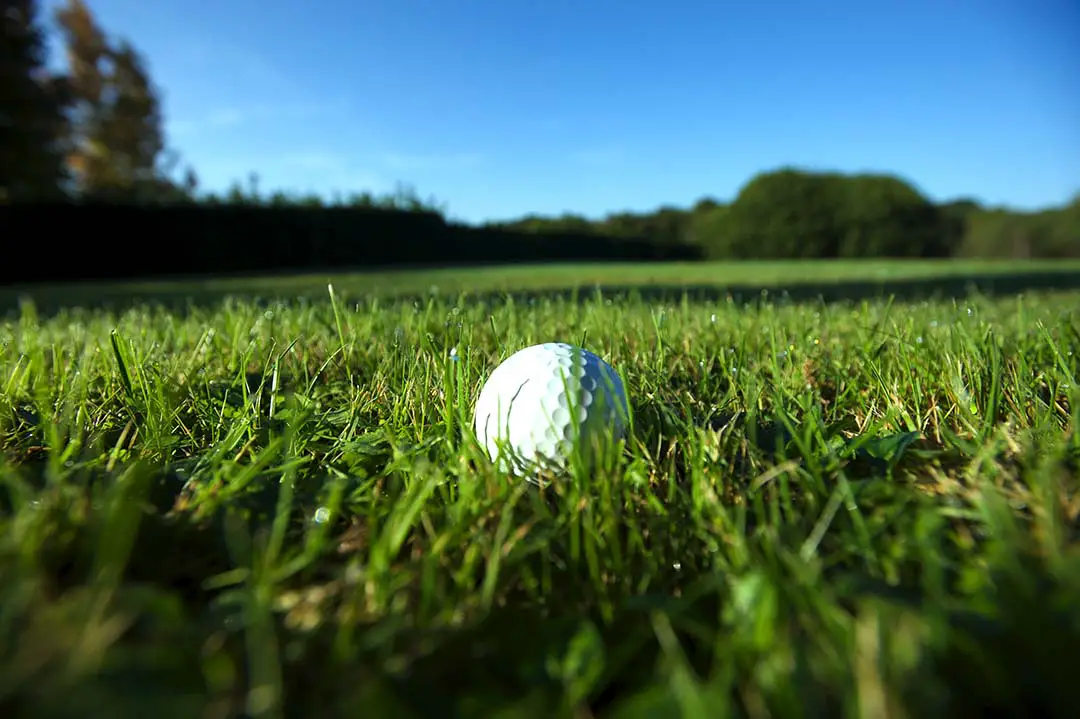 How to Use a Golf Rangefinder - All You Need to Know