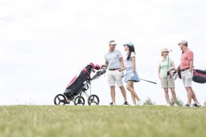 Which Is Better 3-Wheel vs 4-Wheel Golf Push Cart?