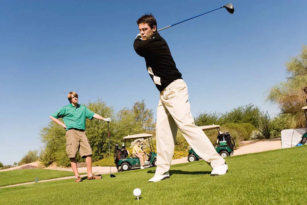Essentials in Learning How to Swing A Golf Driver