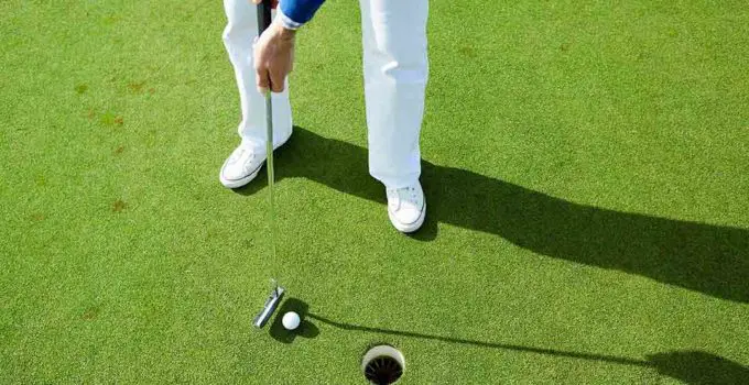 How to Clean White Golf Shoes Properly