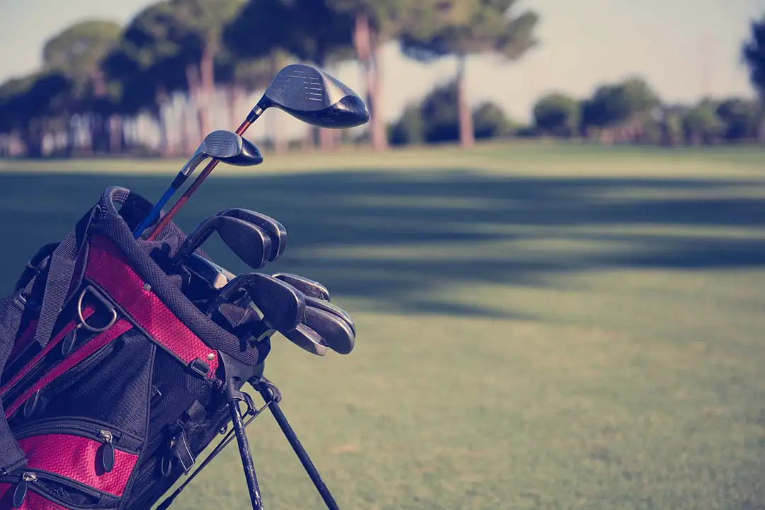 Best Ways to Display Golf Clubs
