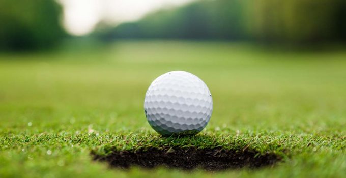 Do Golf Balls Float? Floating Golf Balls vs Regular Golf Balls
